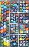 Assortimento 125 Dadi Speckled con espositore